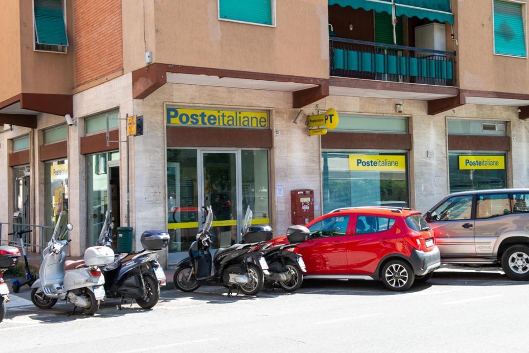 Charlotte Appartamento Con Parcheggio, 5 Terre, Vicino Stazione لا سبيتسْيا المظهر الخارجي الصورة